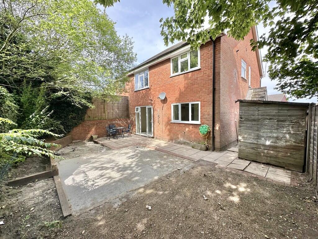 4f44ee93-8b48-4fd...