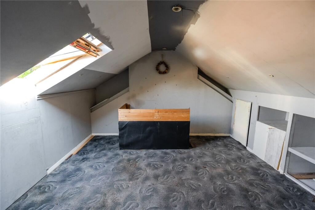 Loft Room (2)