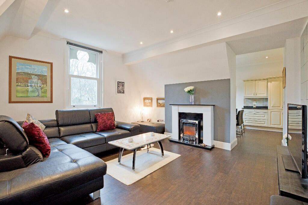 Large Sitting Room
