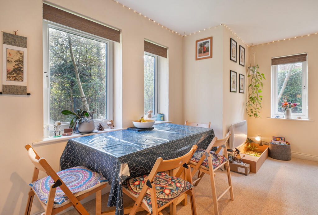 1382668-3-691c7b3...