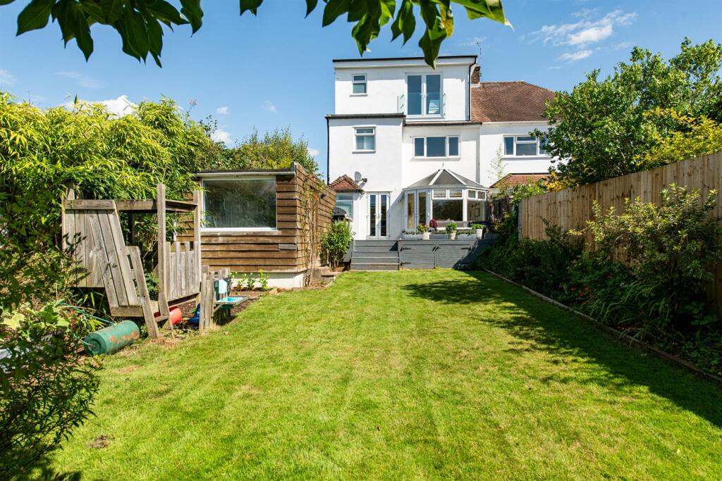 Garden_3.jpg