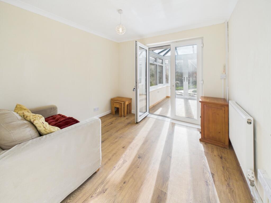 CAM02093G0-PR0061-STILL003