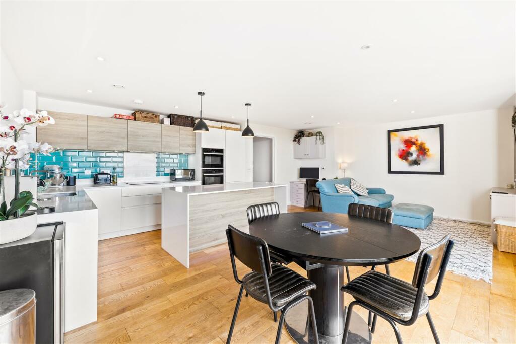 Kitchen/Living/Dining