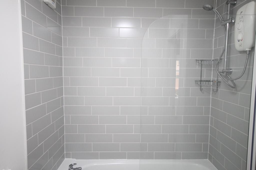 Bath (Copy).JPG