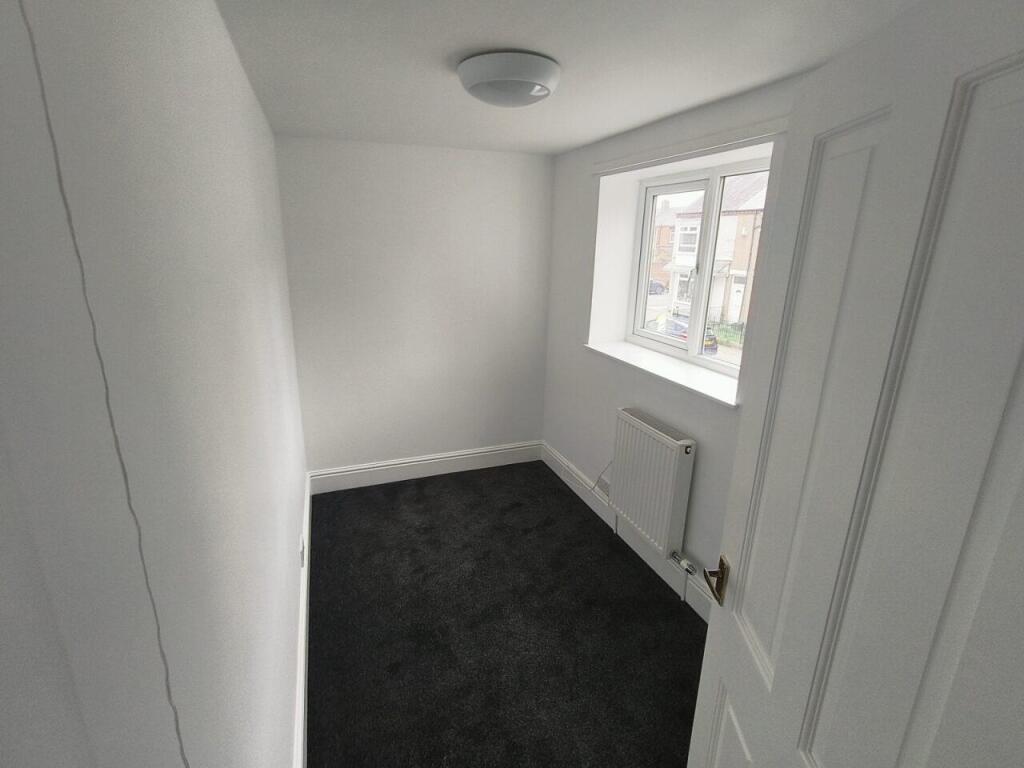 bedroom 3.jpg