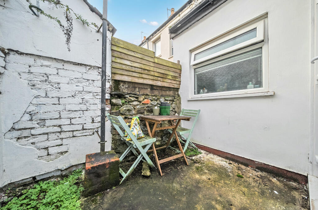 1388102-17-693a9e...