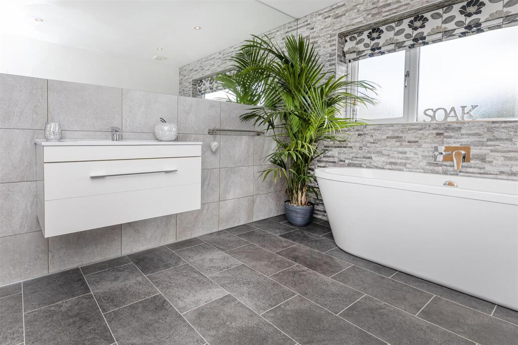 Bramleys Estate Agents - Acorn Croft - Fenay Bridg