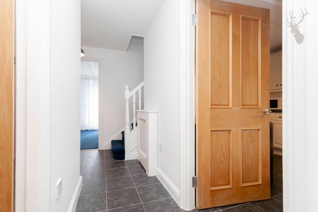 Sheffield Square (4).jpg