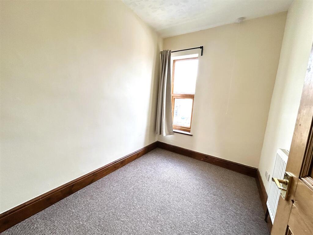 bed 3.JPG