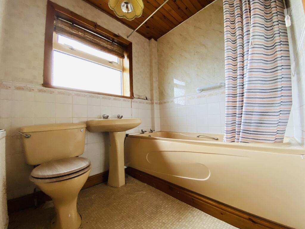 55 Akers Avenue, Locharbriggs, Dumfries, DG1 1UQ -