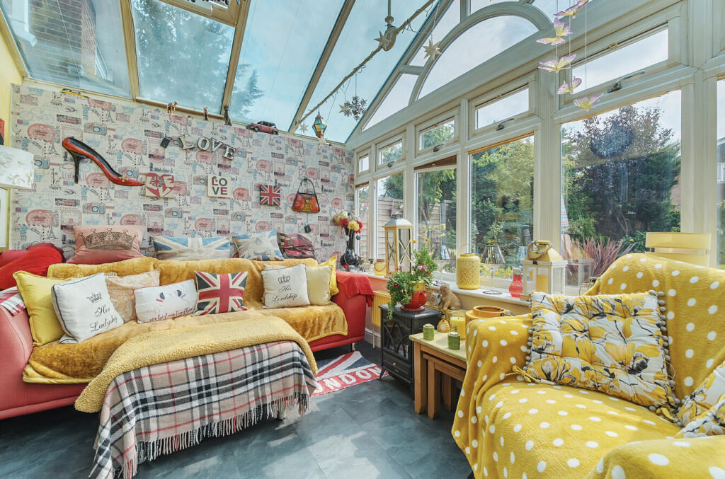 1340418-9-68a486d...