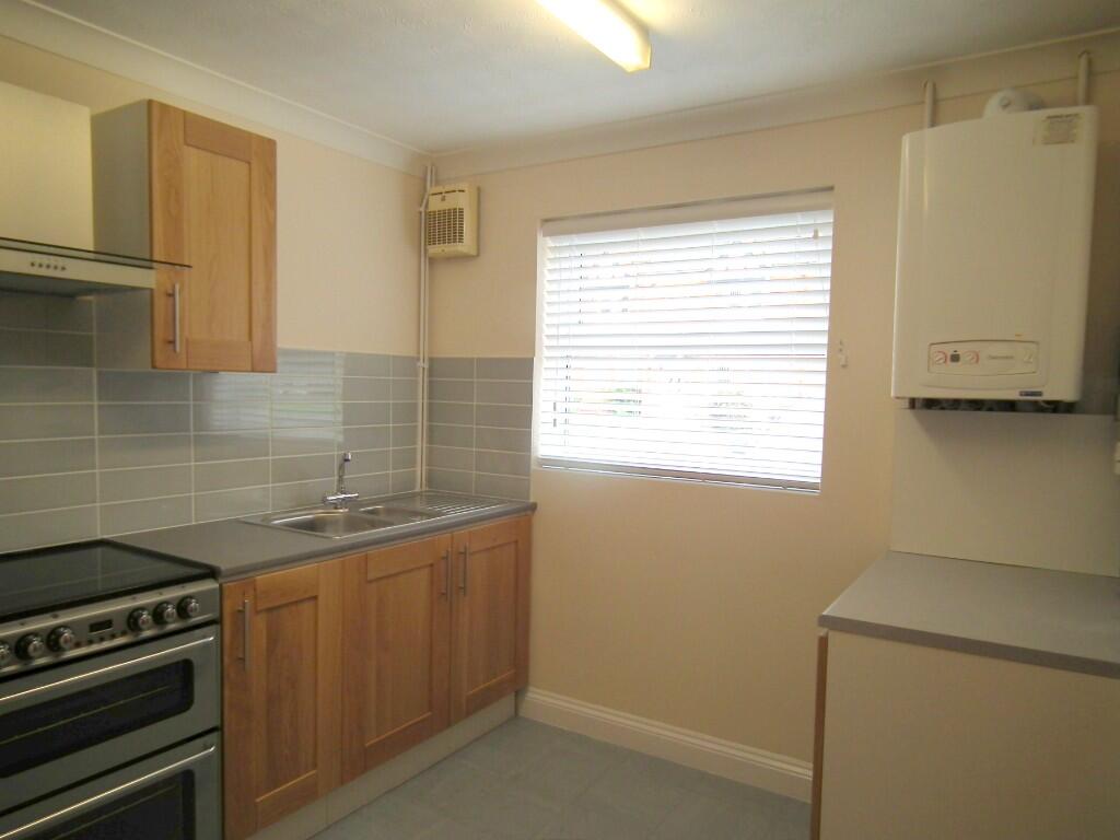 Pinewood Avenue, PE7