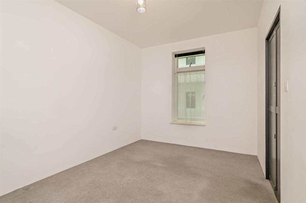 8674194-interior09-800.jpg