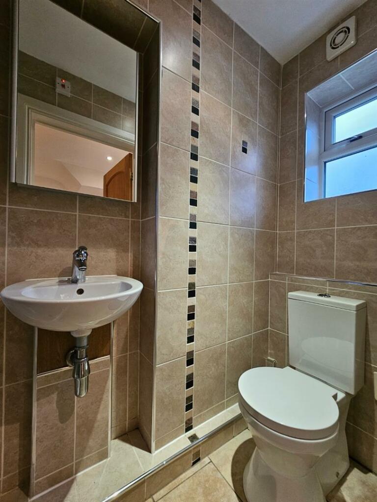 Ground Floor Shower/WC
