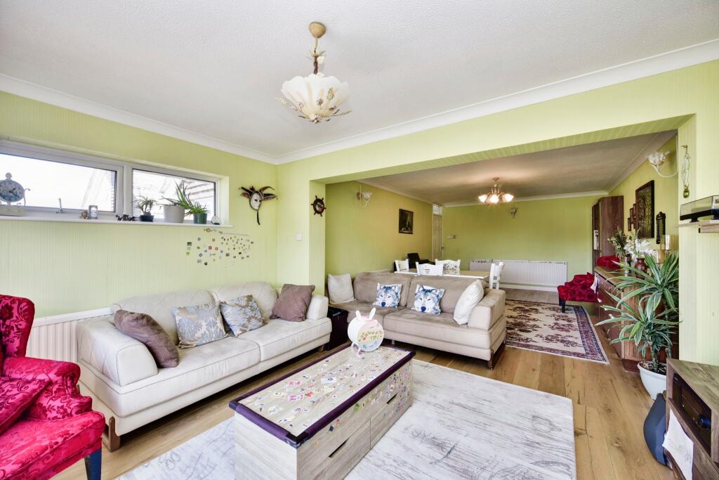 Open Plan Lounge &amp; Dining View