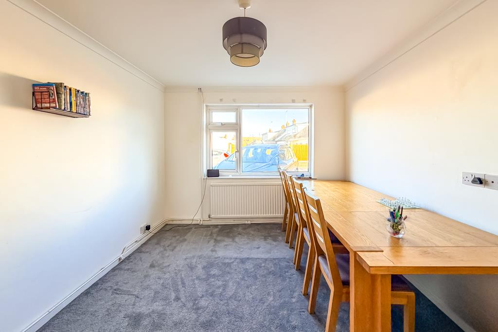 Dining Room/Bedroom