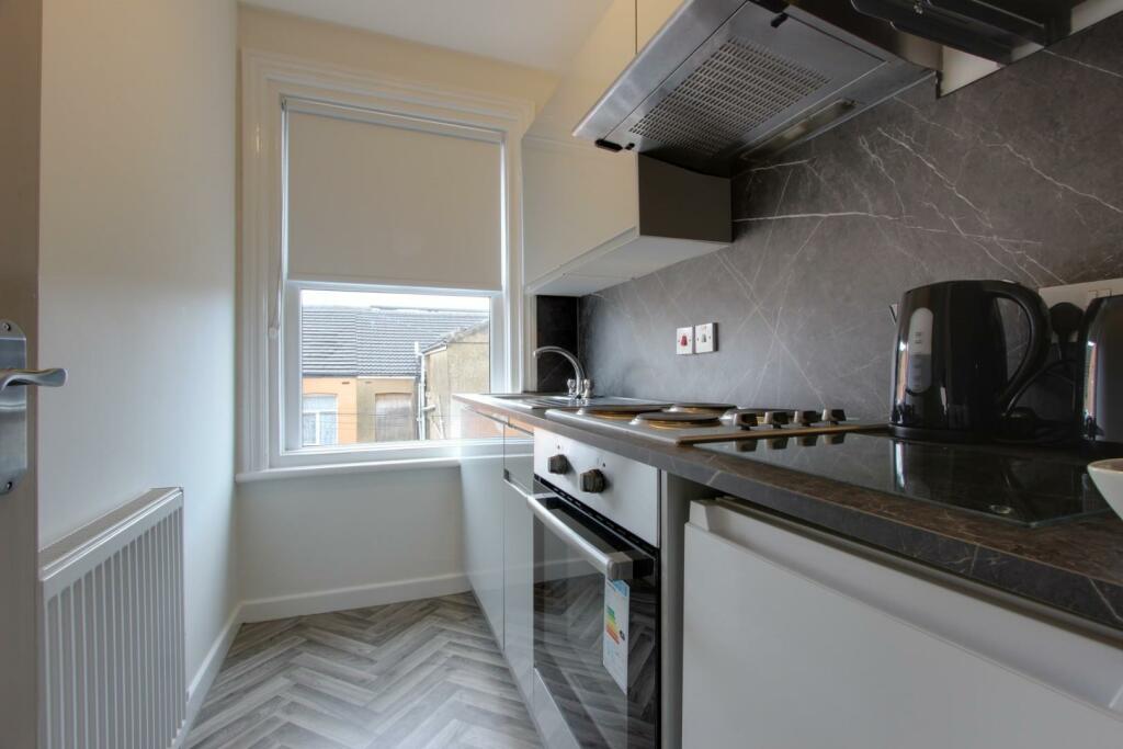 Flat 4 Kitchen
