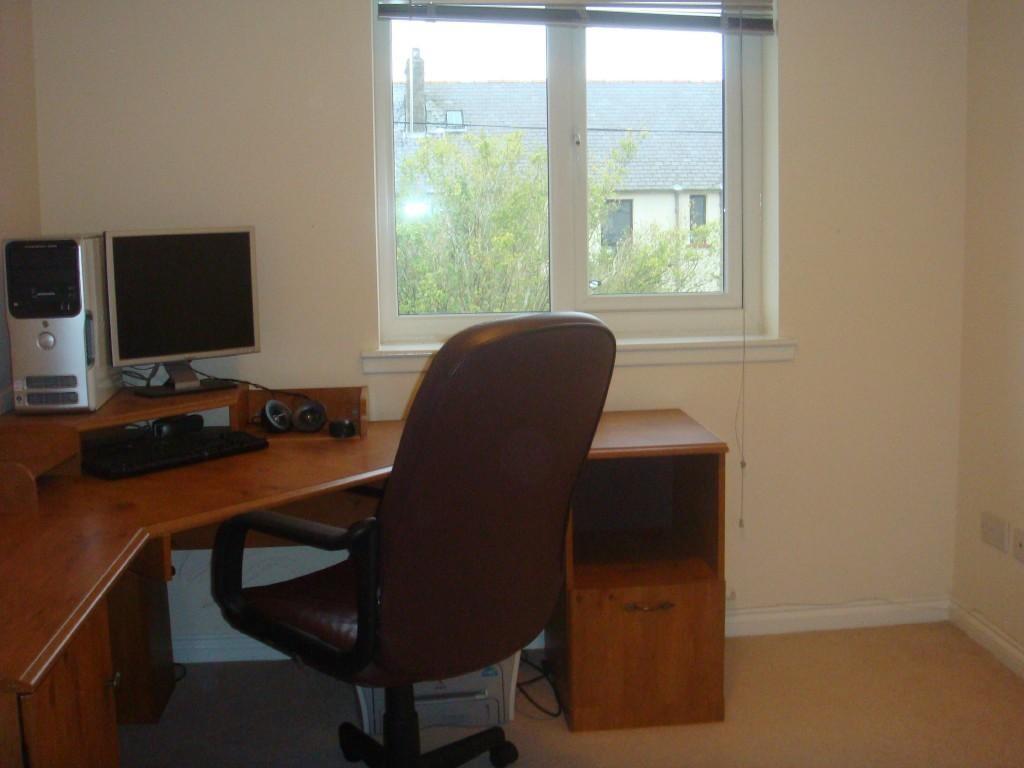 Bedroom 4/study