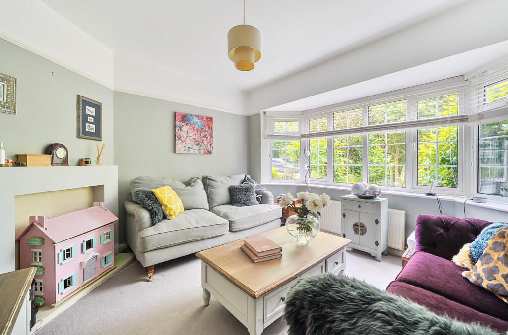 1304471-11-684009...