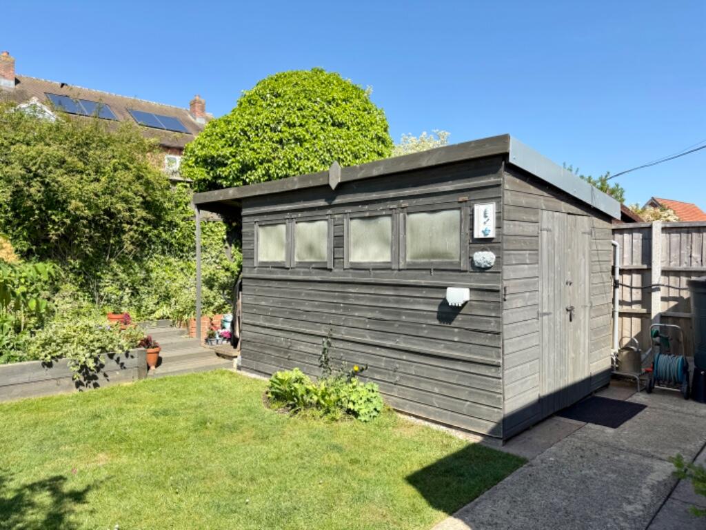 Shed