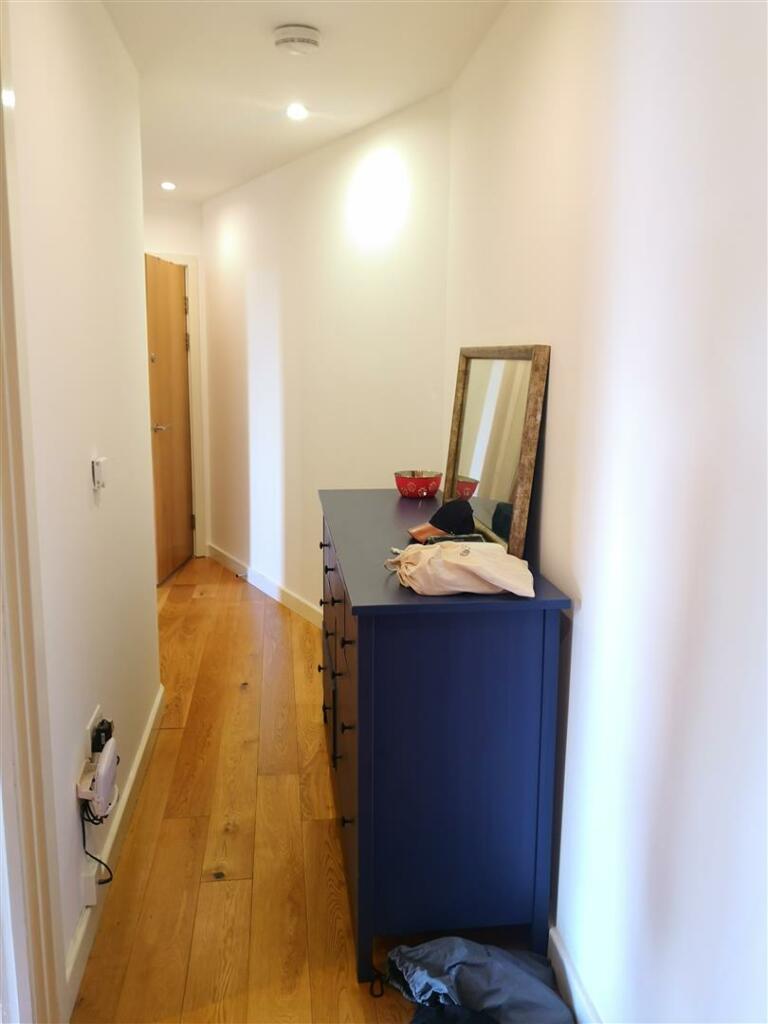 Hallway.jpg