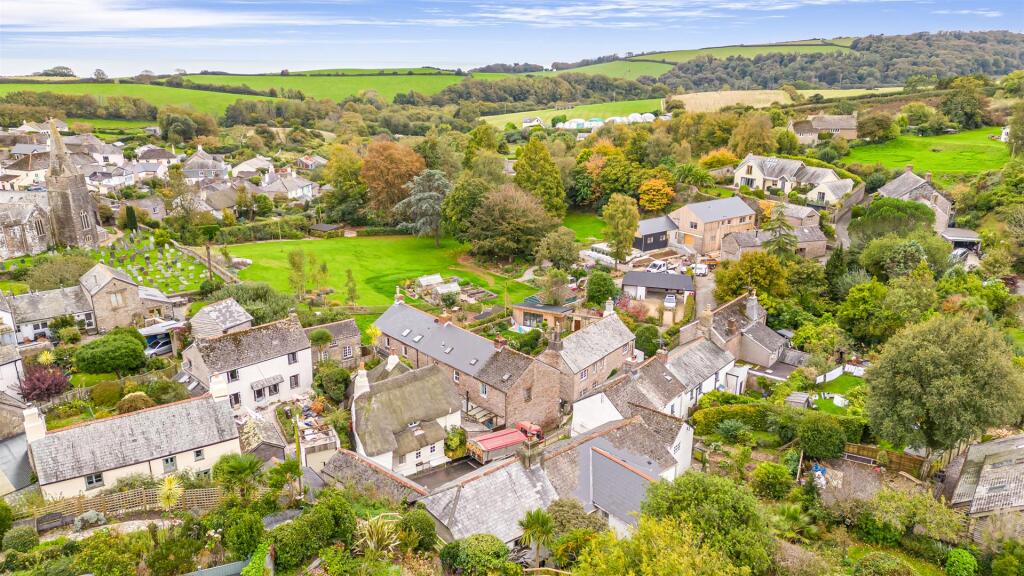 A10 - Brook Street, Higher Cottage, slapton - 2510