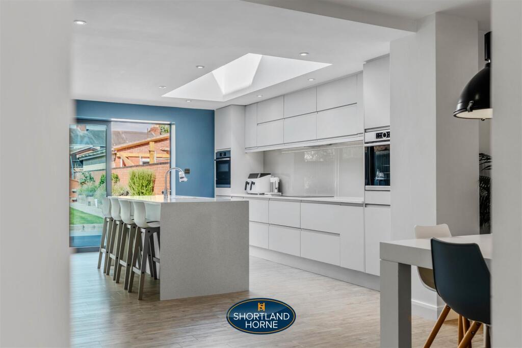 kitchen/family room