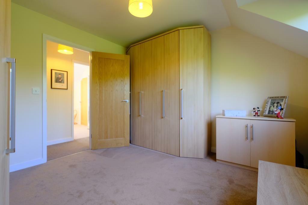 Bedroom 4/dressing room
