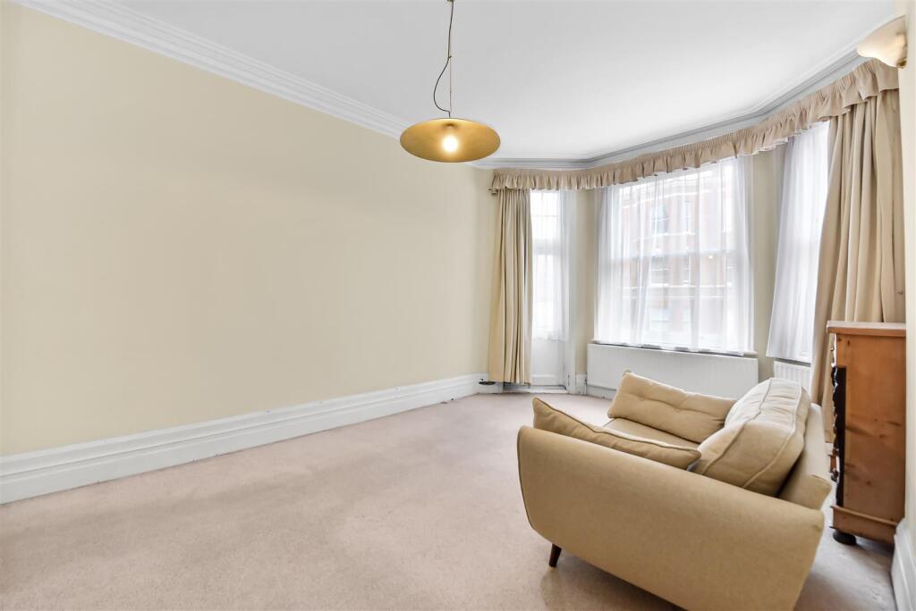 Bedroom 2-2.jpg