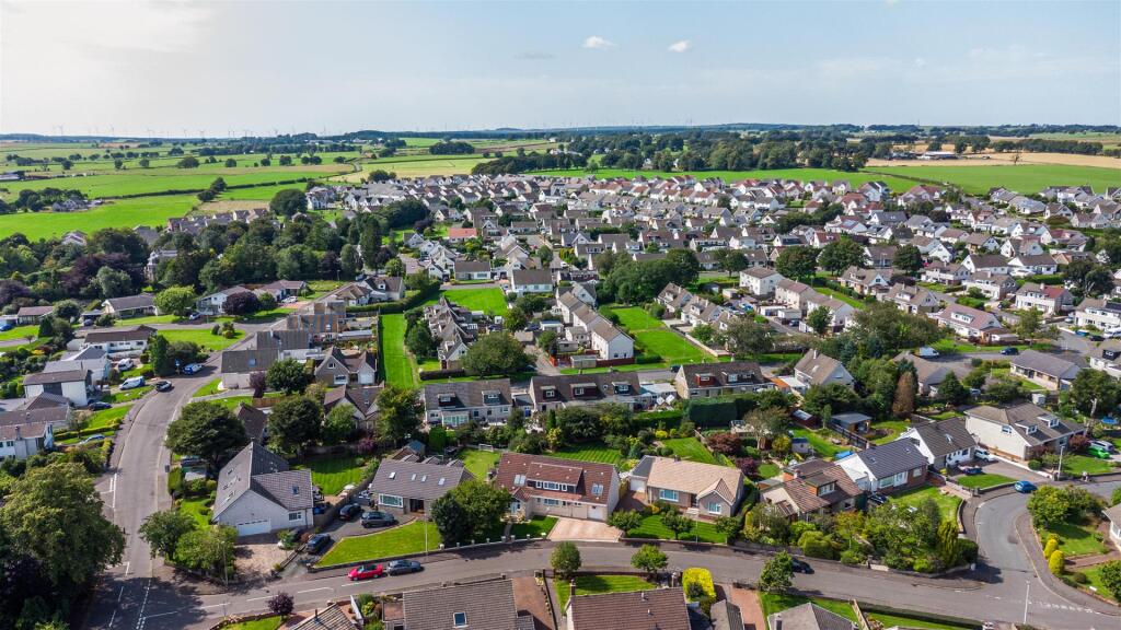 Dunavon Crescent-8.jpg