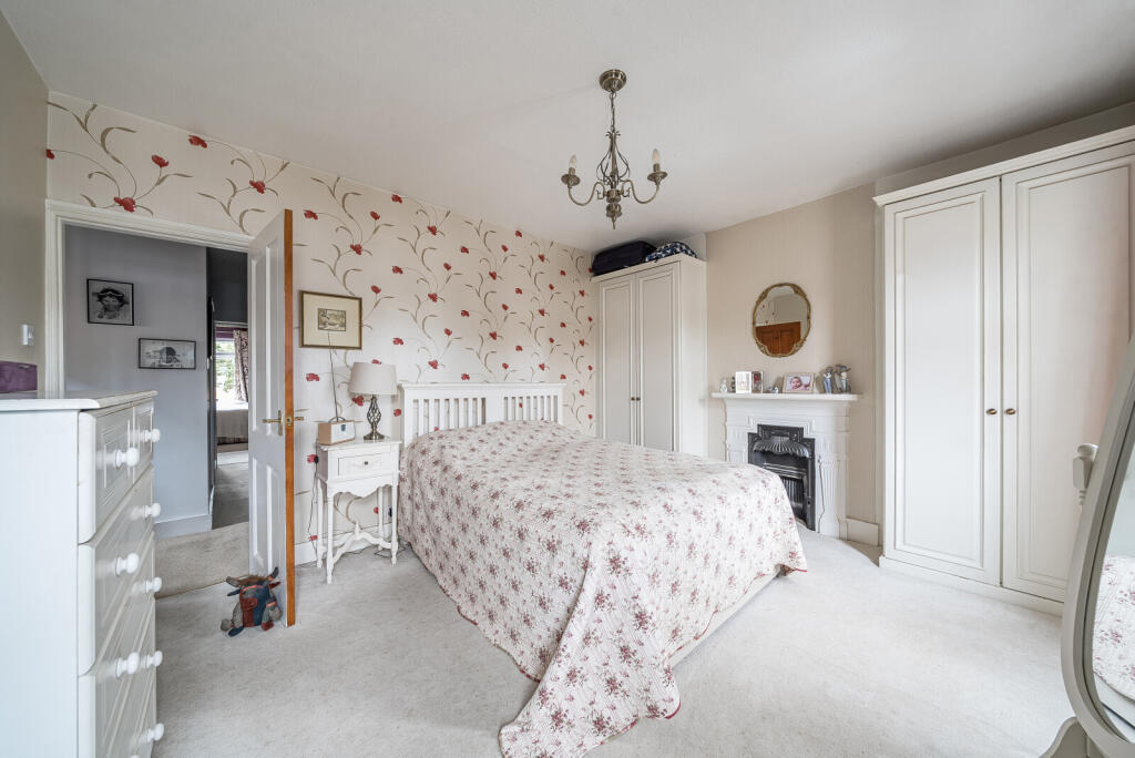 1358718-6-68dabdf...