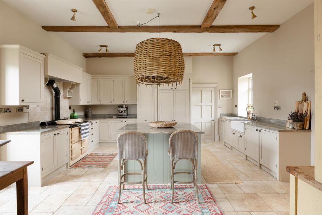 Kitchen/Breakfast Room
