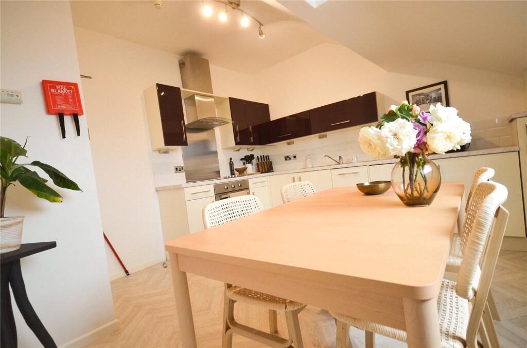 Dining Room/Kitchen
