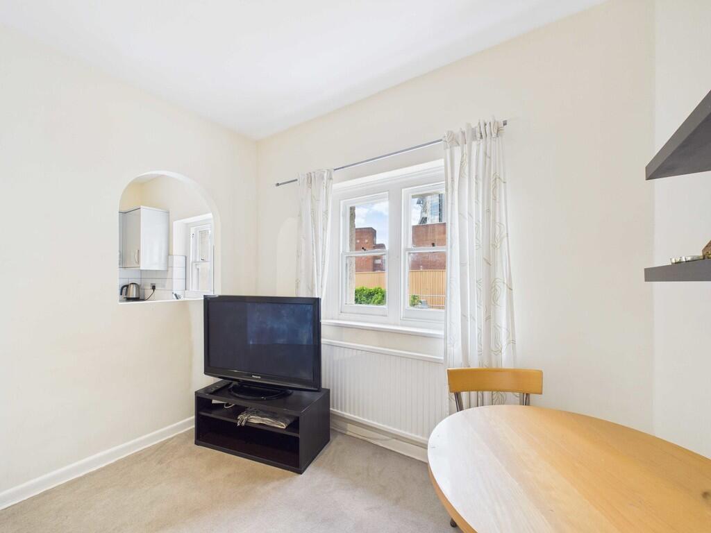 CAM03741G0-PR0113...