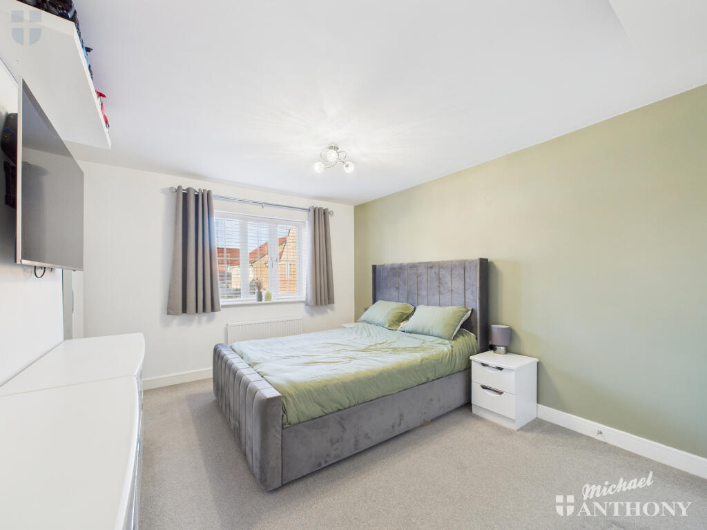 CAM03218G0-PR0855-STILL002