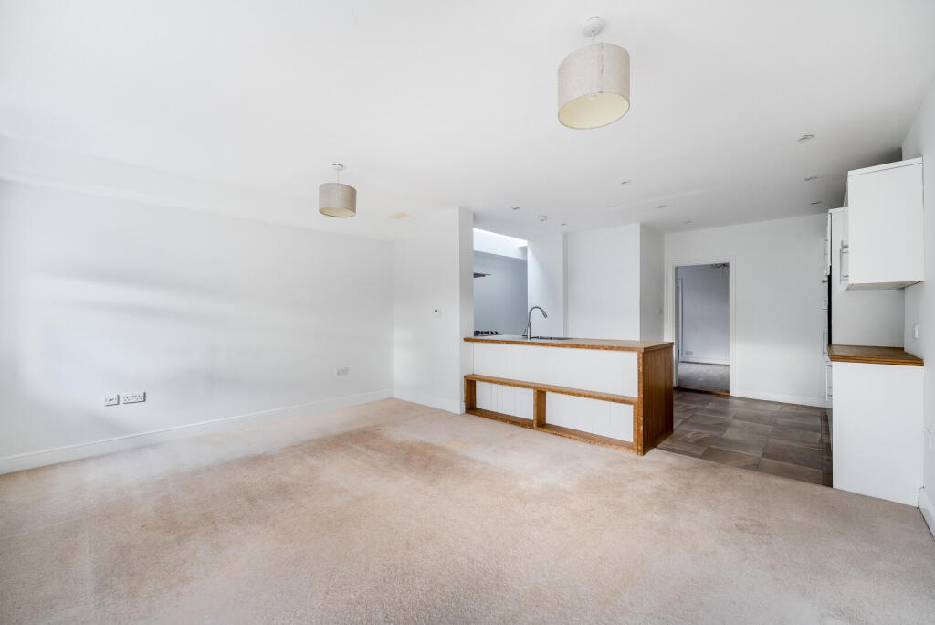 1388732-11-69395a...