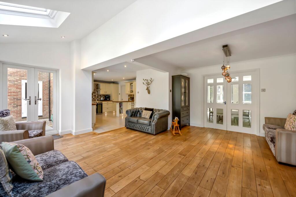 Kitchen / Sitting Room