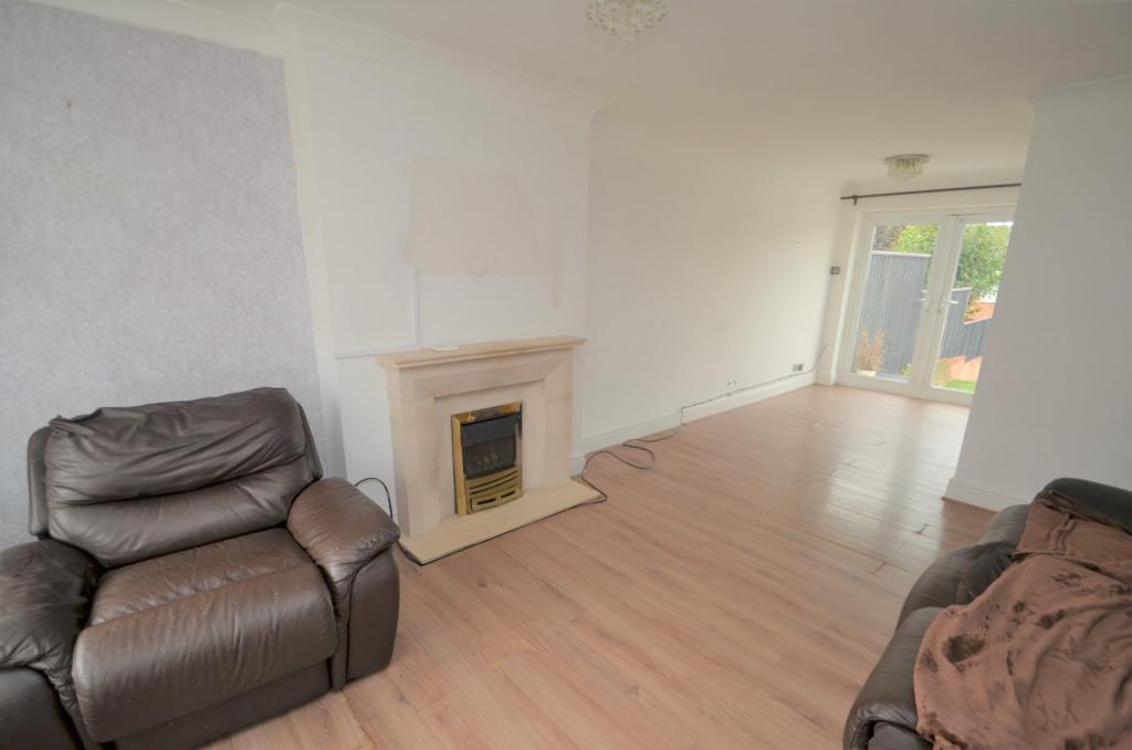 Sitting/Dining Room