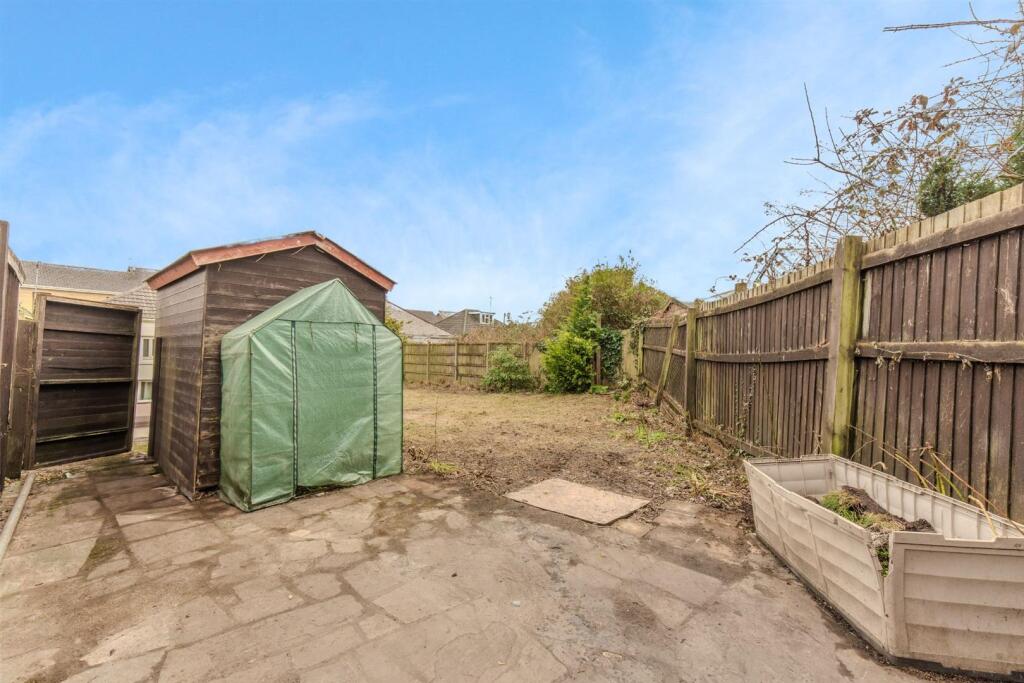 6 Woodfield Road 3.jpg