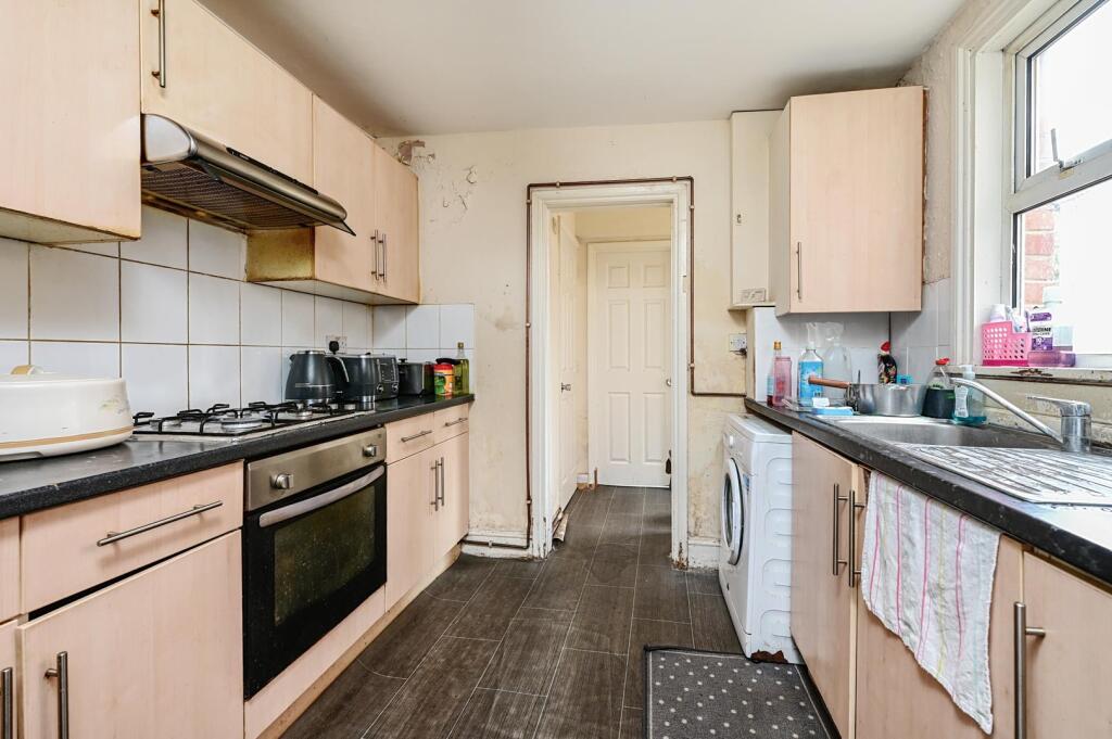 60 Catherine St (4).jpg