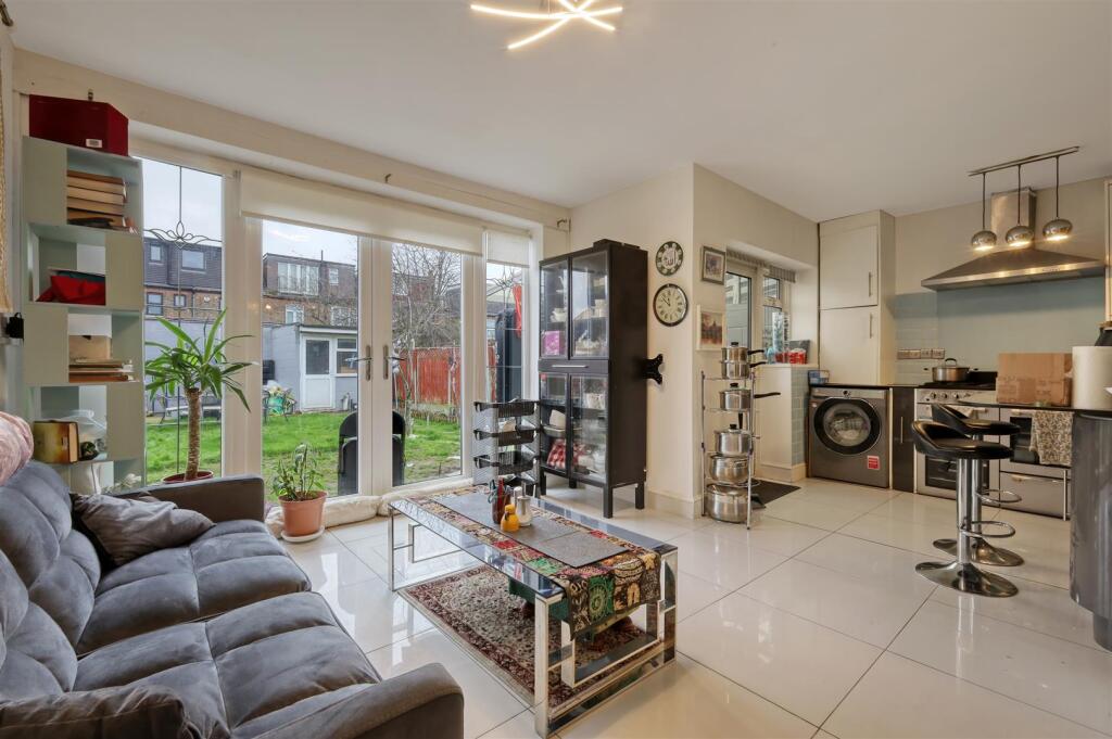 Kitchen/Sitting Room