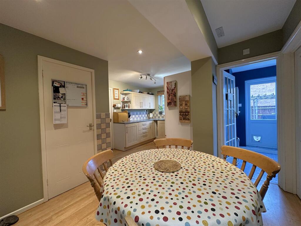 Kitchen/Dining Room