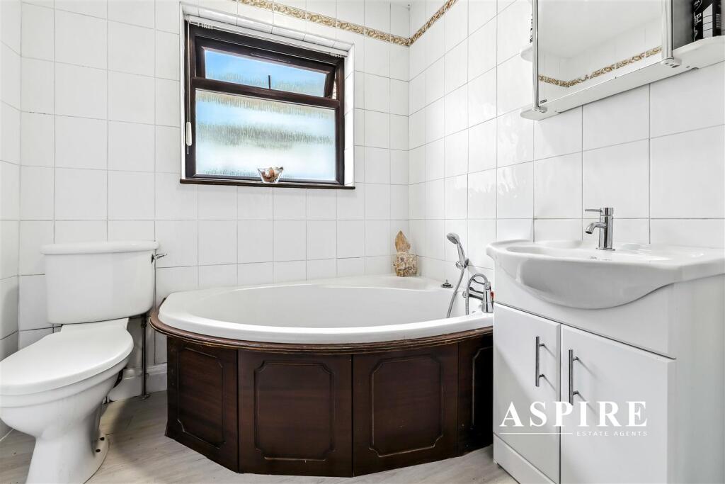 Aspire Estate Agents10.jpg