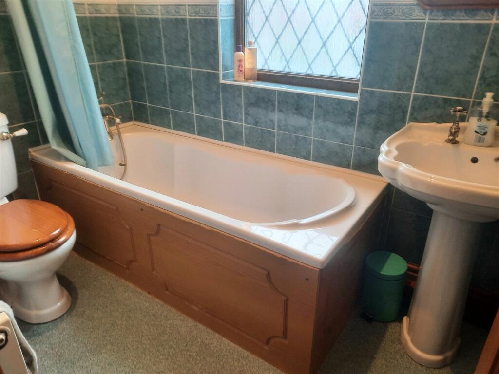Upstairs Bathroom