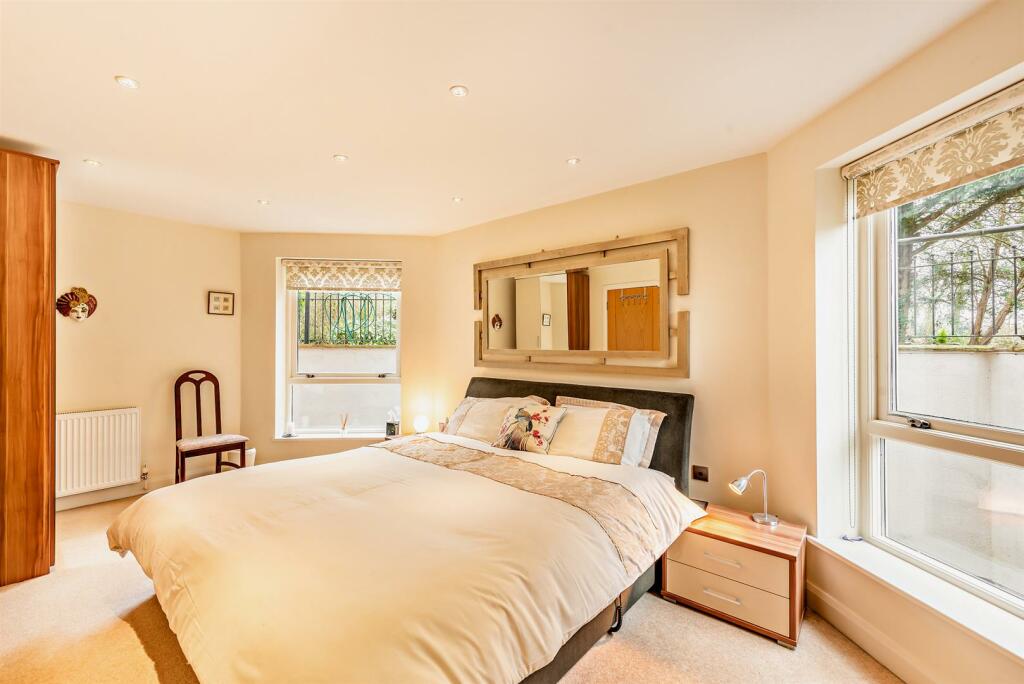8580738-interior12v2-800.jpg