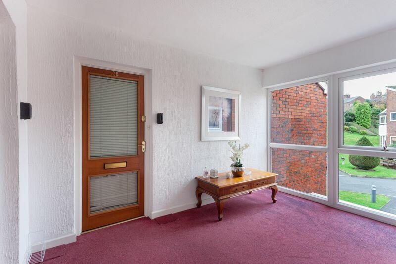 COMMUNAL ENTRANCE
