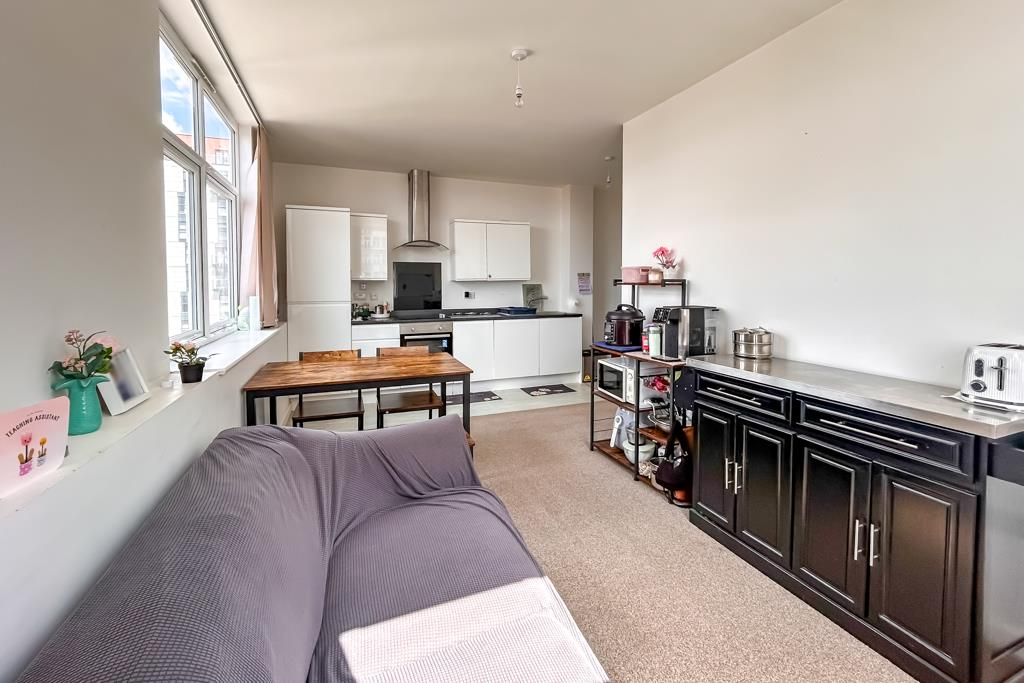 Kitchen/Living Room
