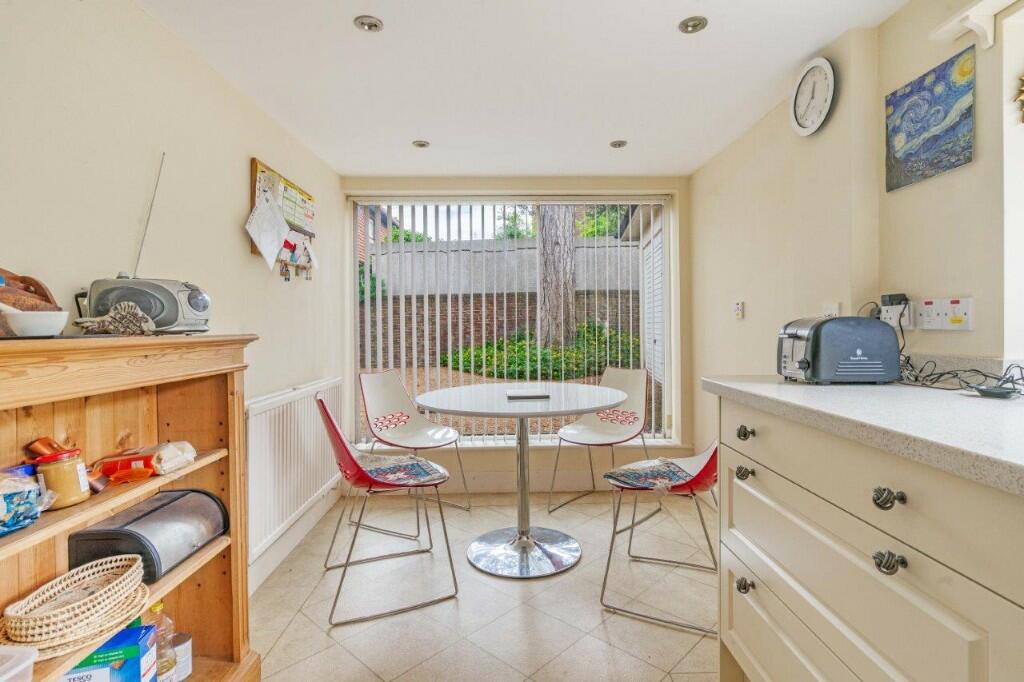 Kitchen/breakfast