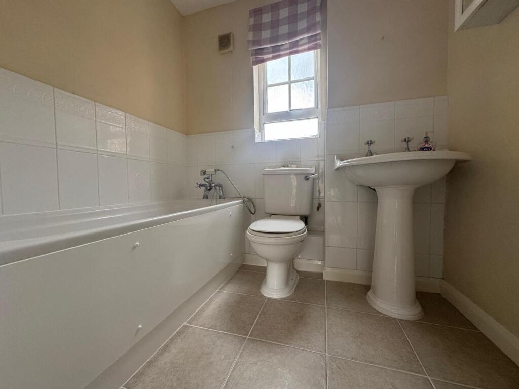 WhatsApp Image 2025-06-10 at 10.20.17_5bc74ebe.jpg