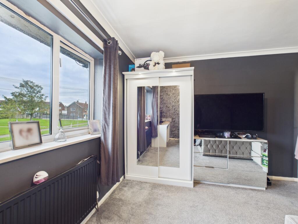 CAM03729G0-PR0158-STILL047